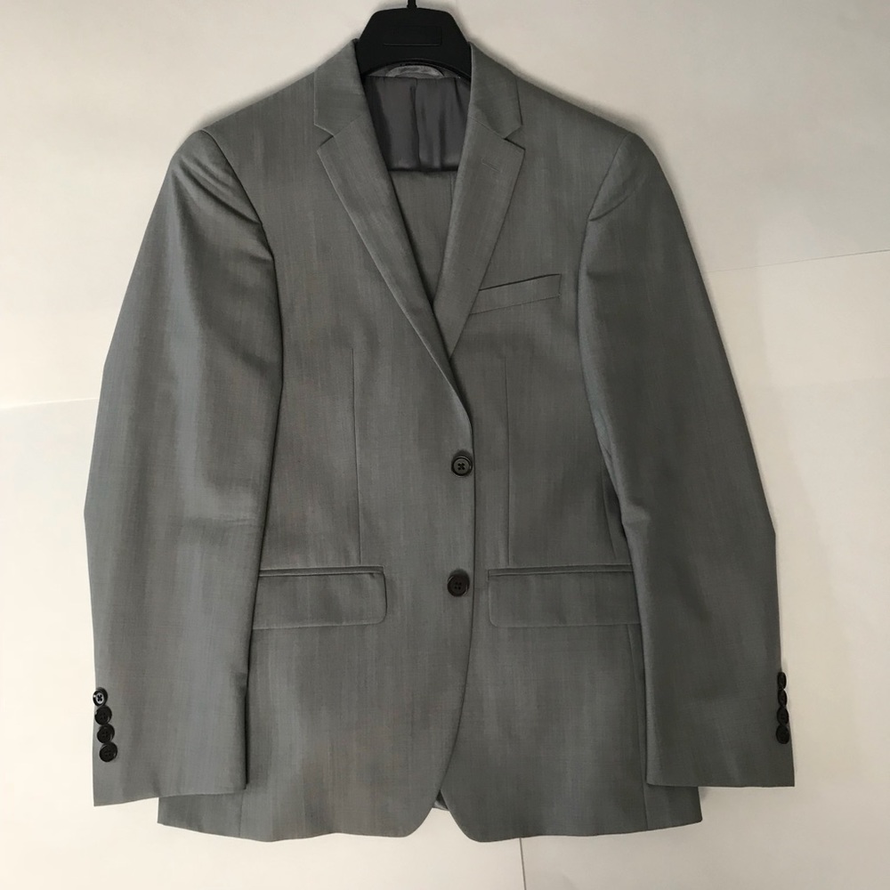 36S DKNY Slim Fit Suit Light Gray